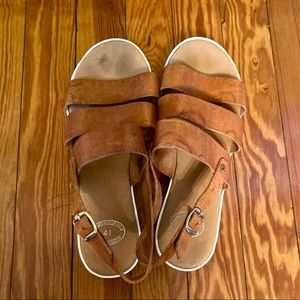 brown platform sandals!